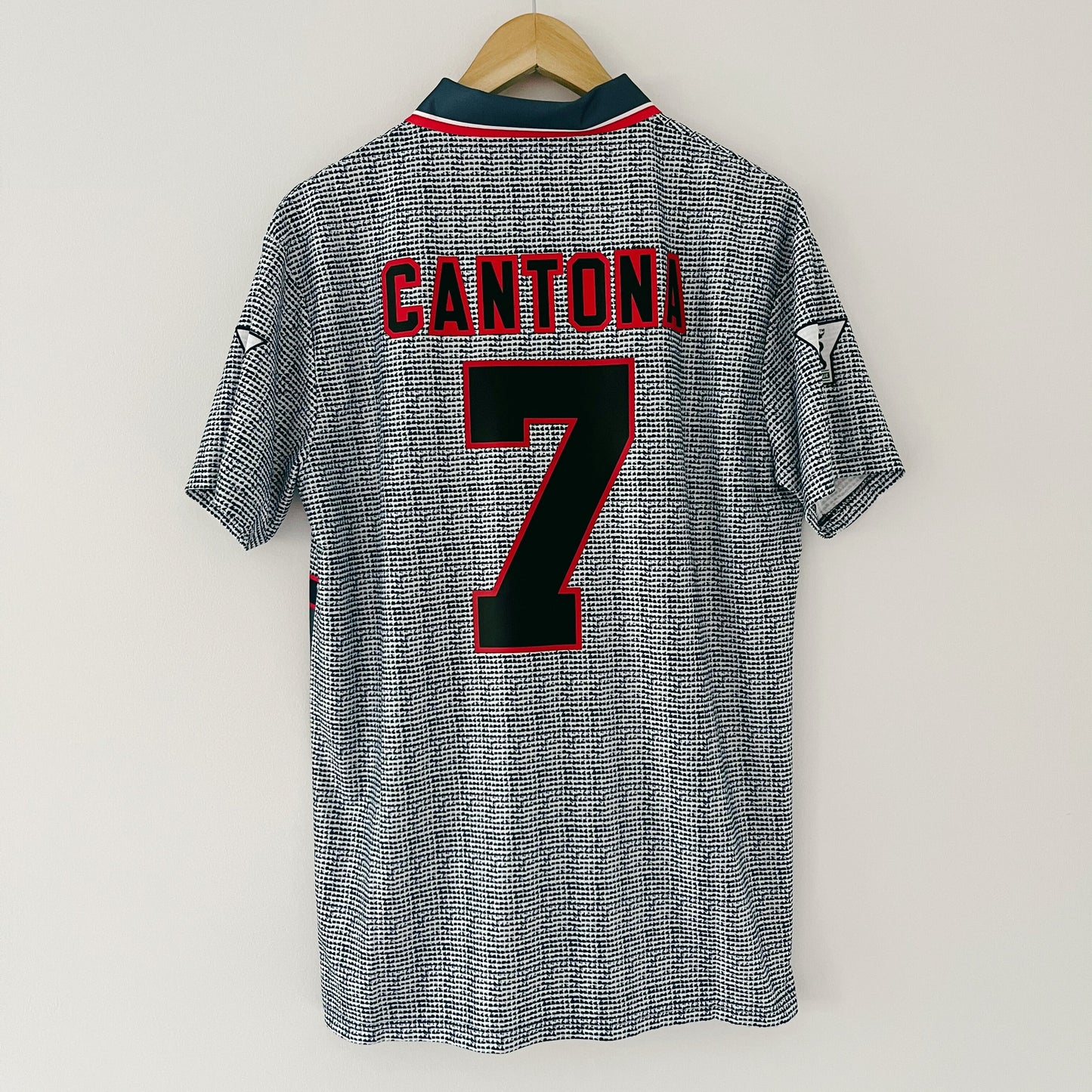 Retro X Cantona 1995-96 Away